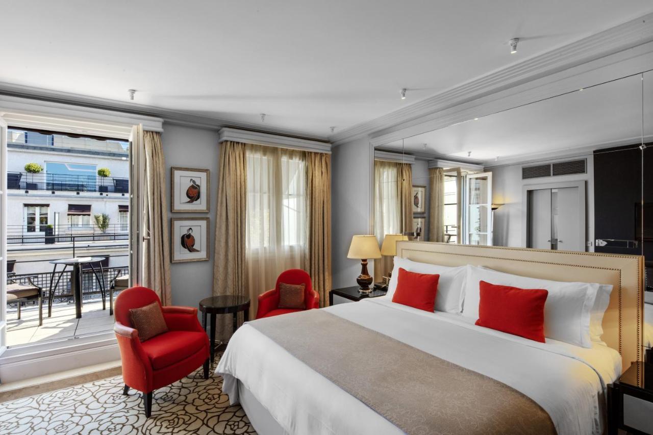Art Deco Deluxe Balcony Patio, Guest room, 1 Super King, Courtyard view