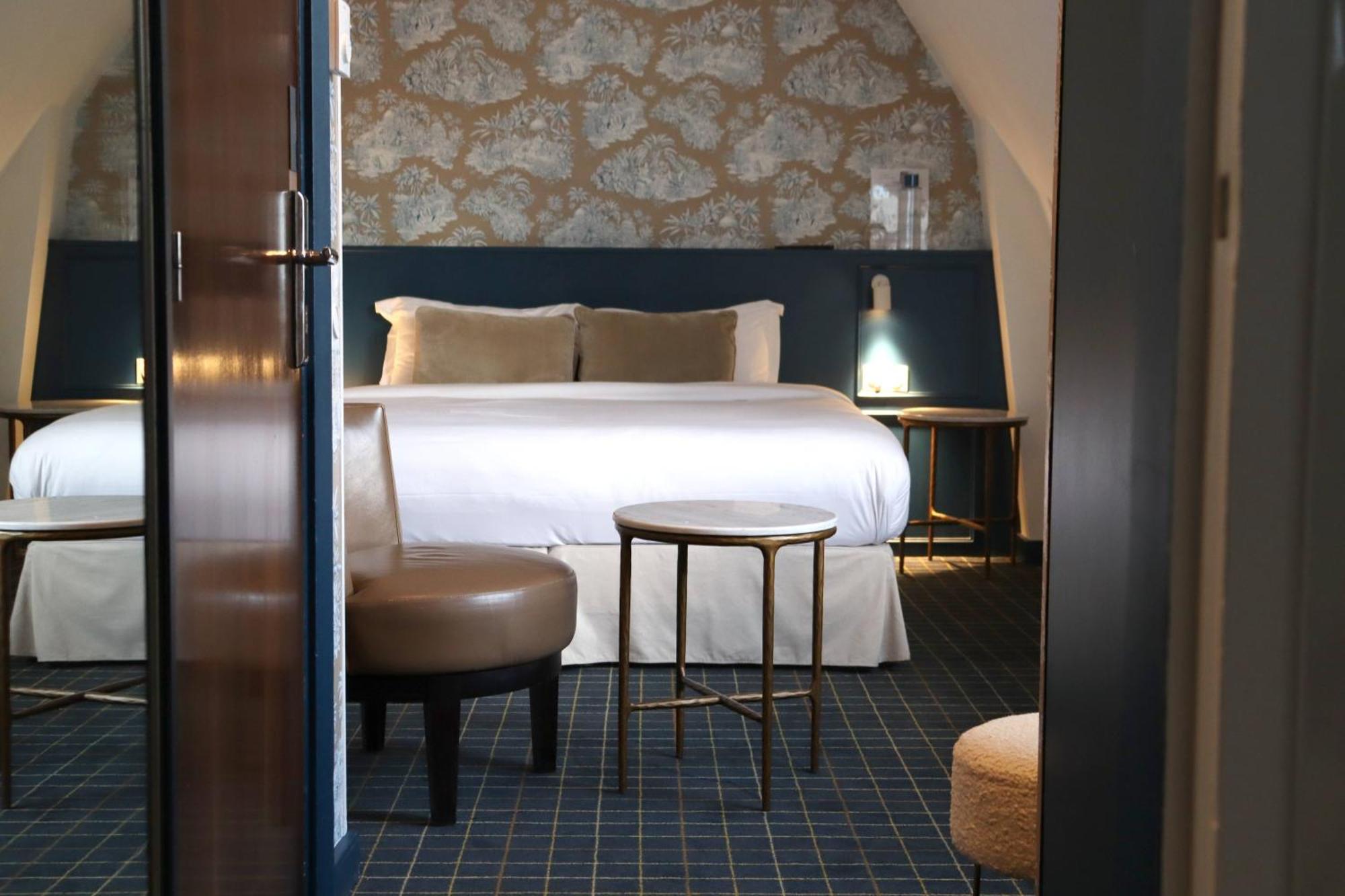 Deluxe King Room,1541307838:JPEG
