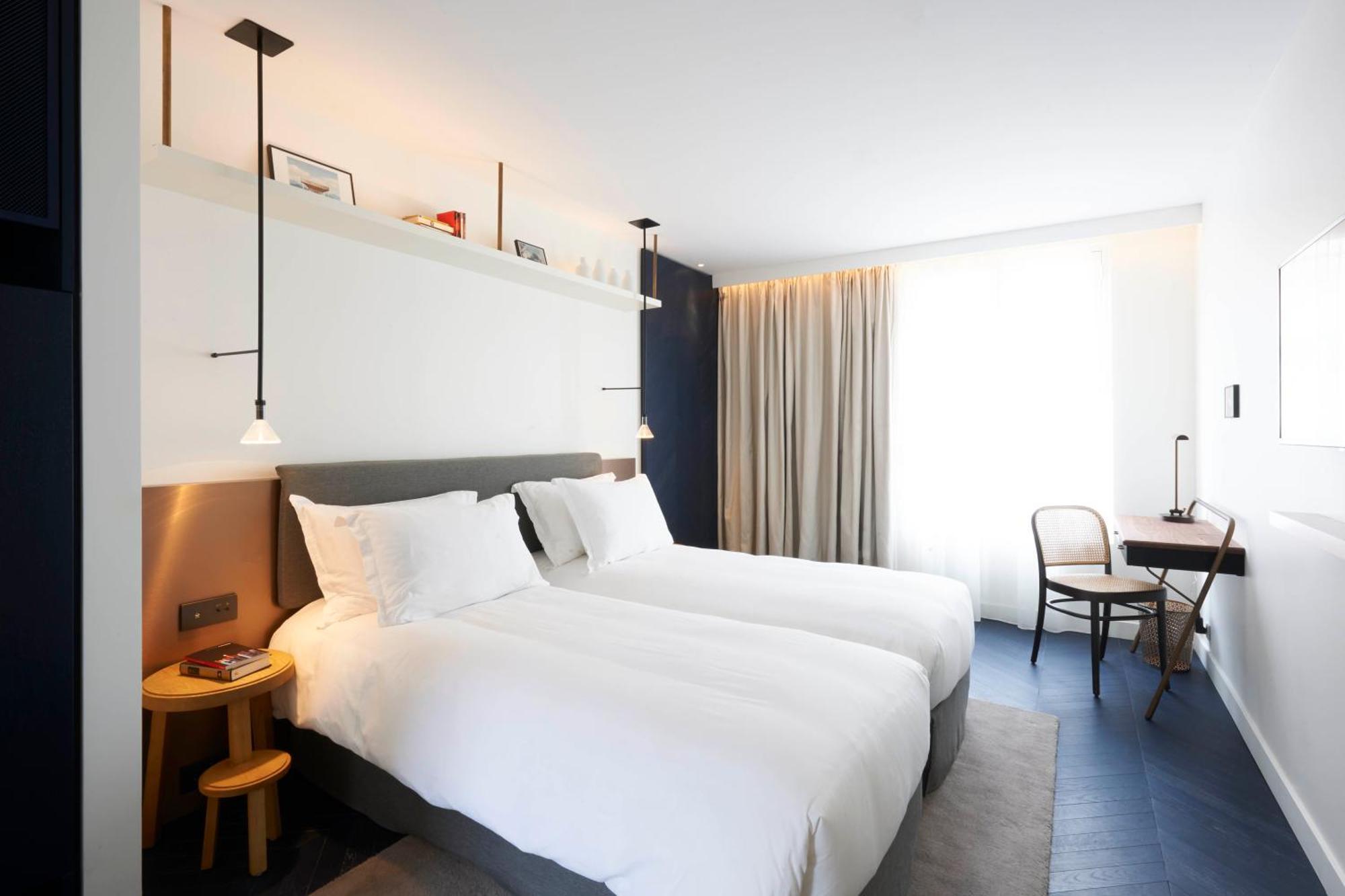 Deluxe Double Room,535869939:JPEG